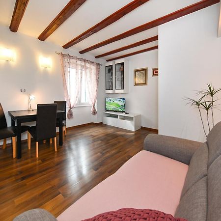 Apartment Aldora 扎达尔 外观 照片