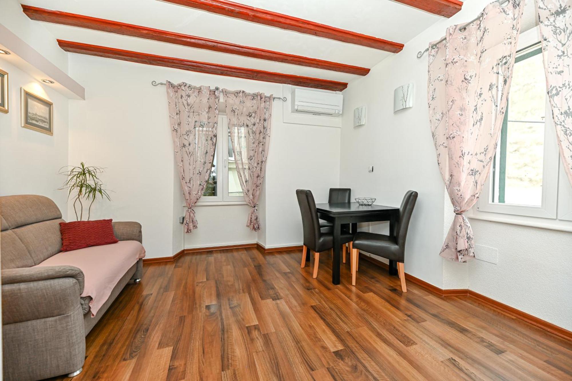 Apartment Aldora 扎达尔 外观 照片
