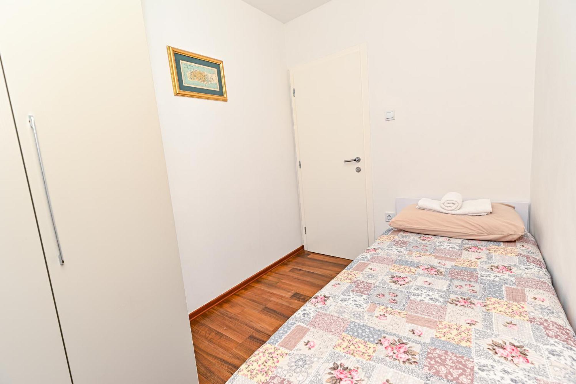Apartment Aldora 扎达尔 外观 照片