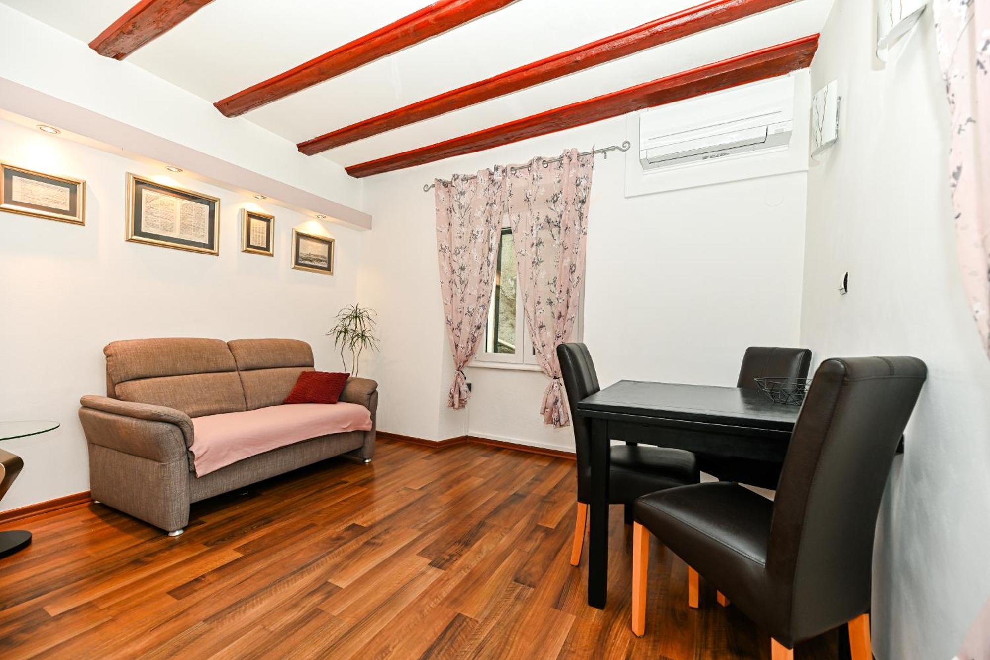 Apartment Aldora 扎达尔 外观 照片