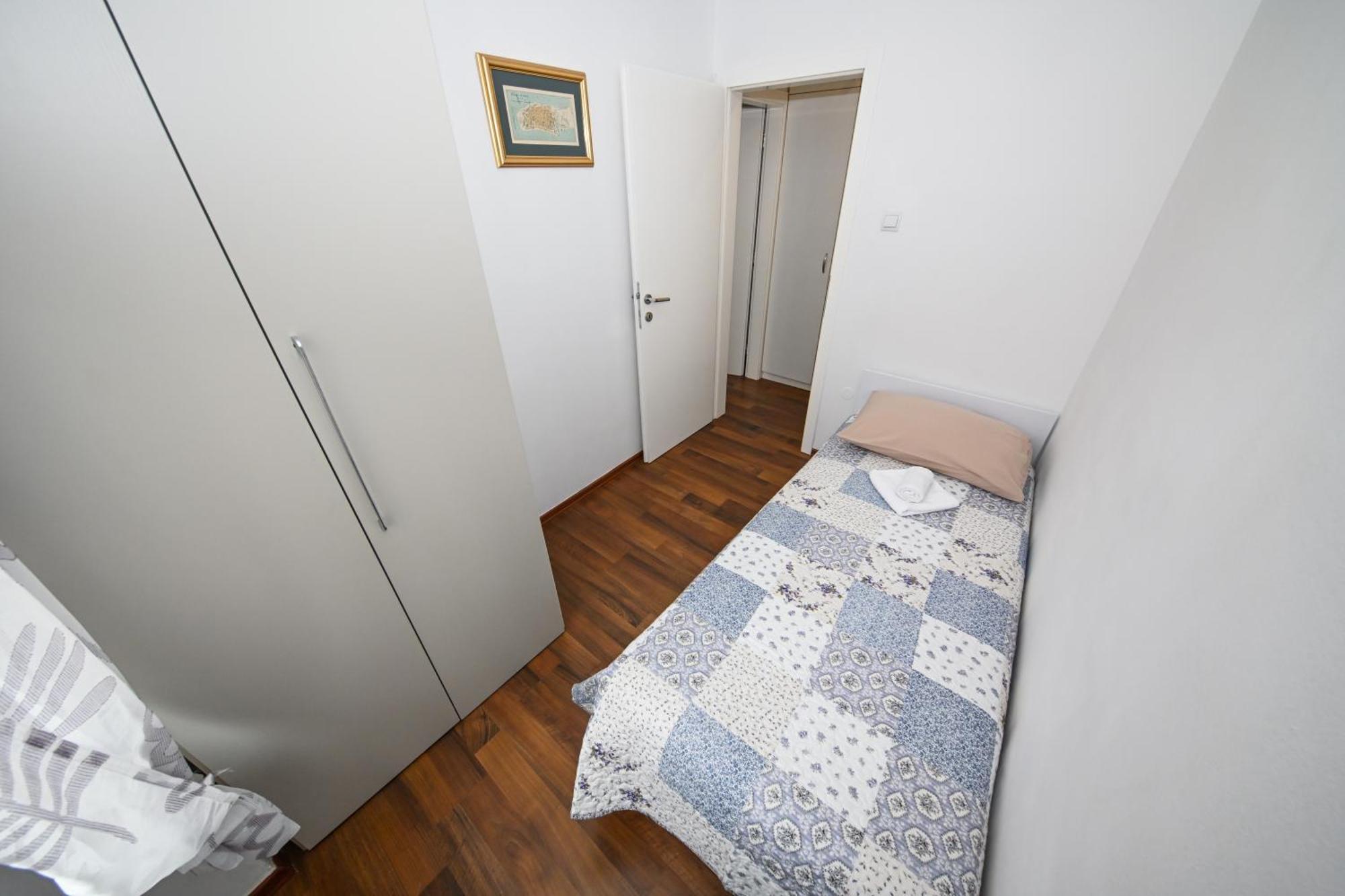 Apartment Aldora 扎达尔 外观 照片